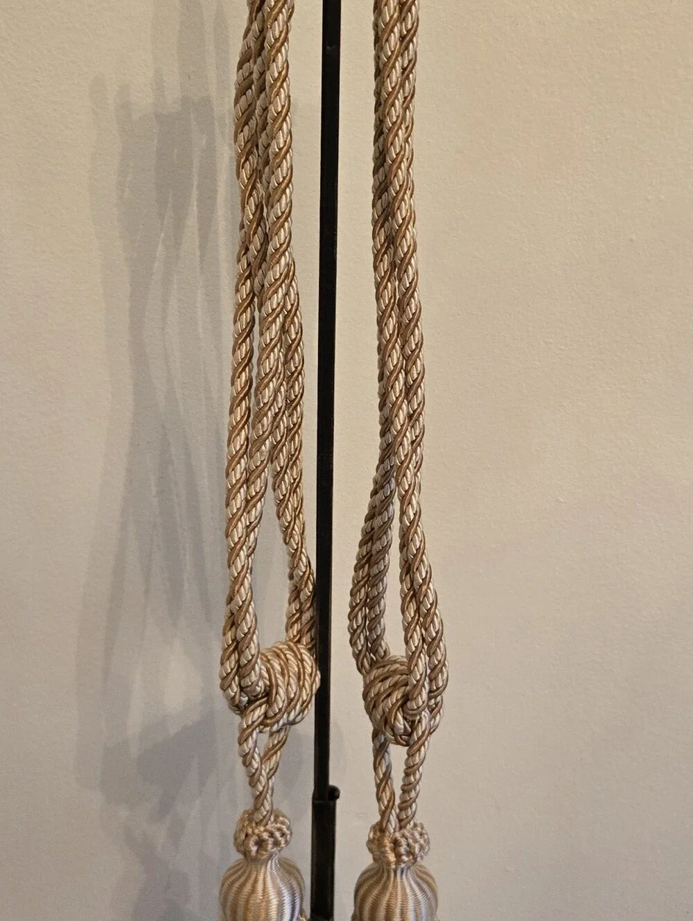 Two Drapery Tie Backs With Tassels Gold And Cream Unbranded